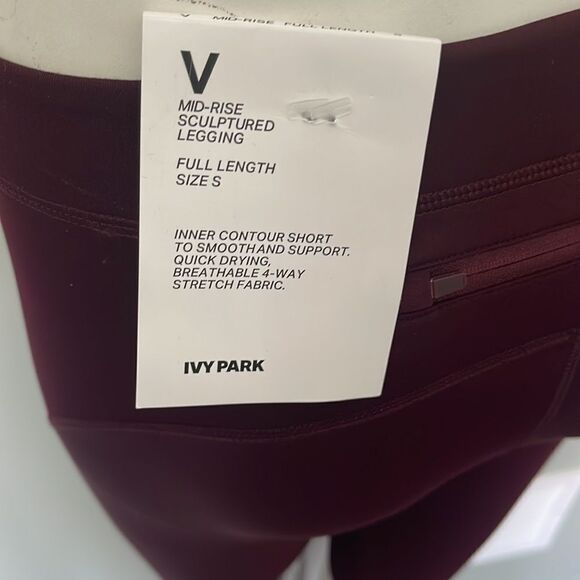 Ivy Park Mid Rise Sculptured Leggings. Small. Full length . - Picture 3 of 3